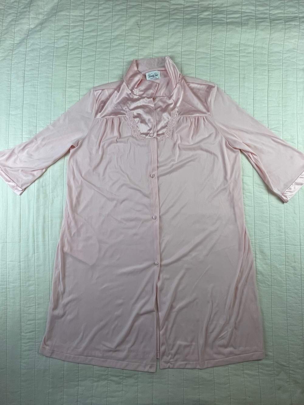 Vintage 1970s Vanity Fair Pink Satin Nylon Housecoat Robe L